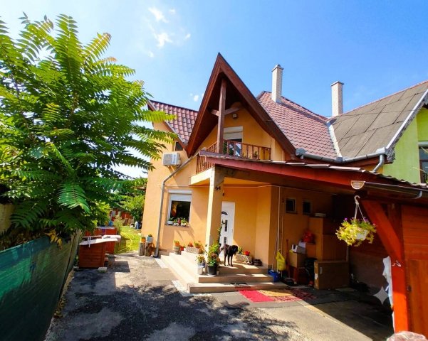 Eladó ikerház, Szigethalmon 89 M Ft, 4 szobás