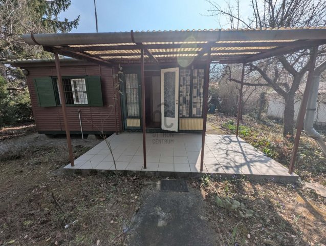 Eladó nyaraló, Balatonakarattyán 25 M Ft, 2 szobás