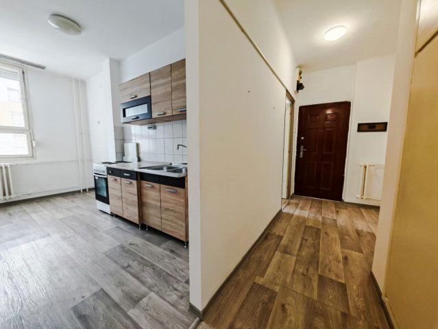 Eladó téglalakás, Tatabányán 32 M Ft, 2 szobás