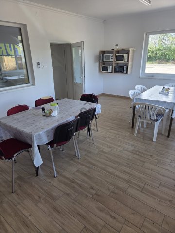 Eladó iroda, Debrecenben 1100 M Ft / költözzbe.hu