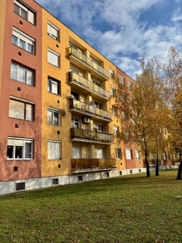 Eladó téglalakás, Szombathelyen 34.8 M Ft, 1+1 szobás