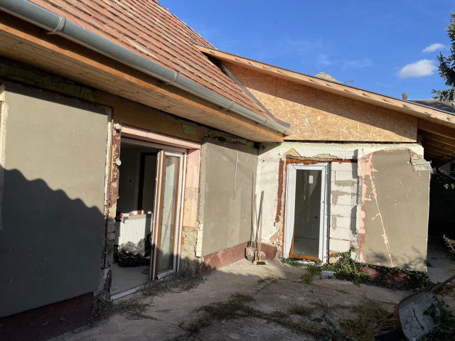 Eladó családi ház, Ráckevén 44.99 M Ft, 2 szobás