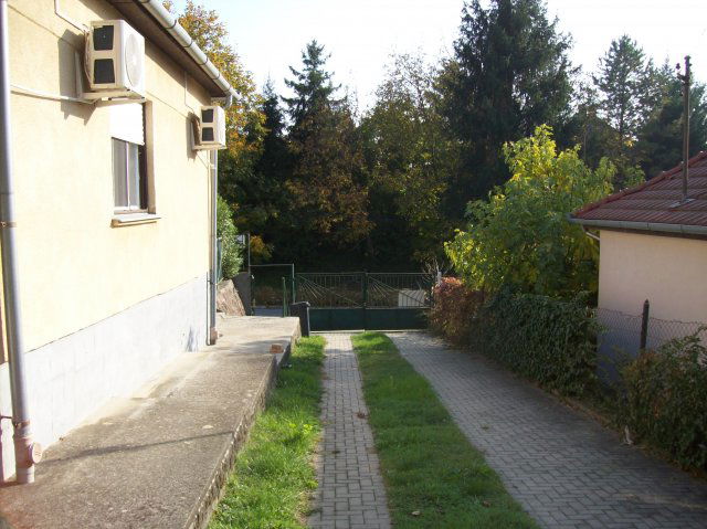 Eladó családi ház, Igalon 49.9 M Ft, 4 szobás
