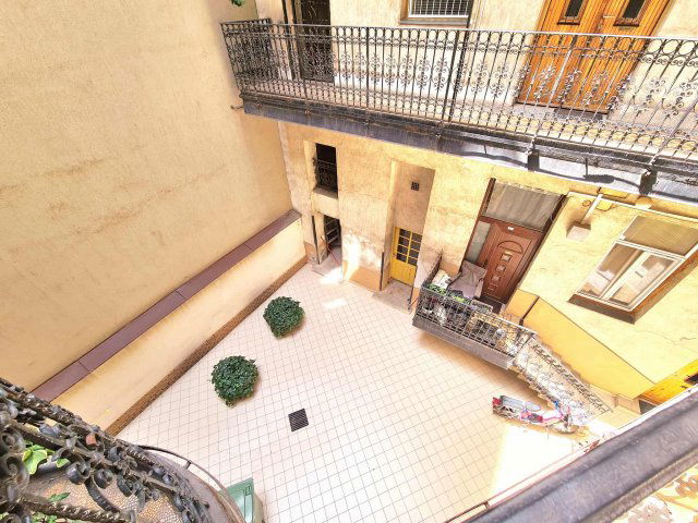 Eladó téglalakás, Budapesten, VIII. kerületben 73.9 M Ft