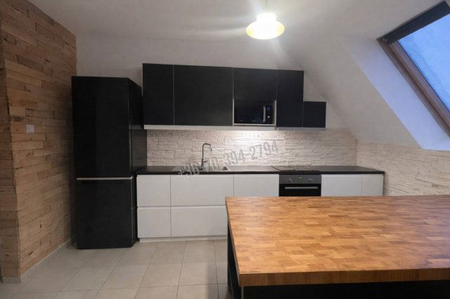 Eladó téglalakás, Tatabányán 78.8 M Ft, 4 szobás