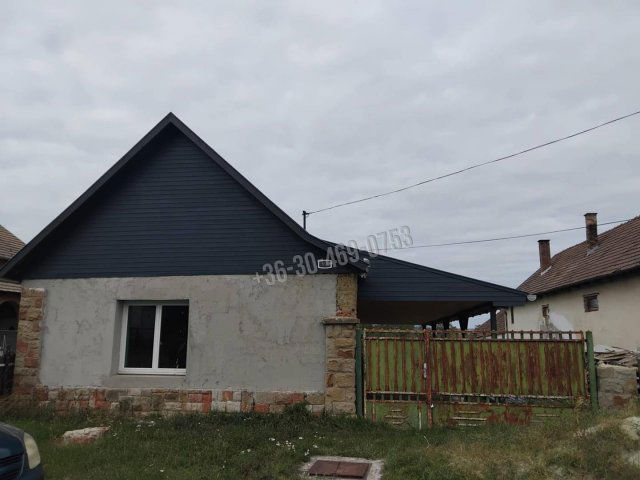 Eladó családi ház, Dejtáron 8.9 M Ft, 2 szobás