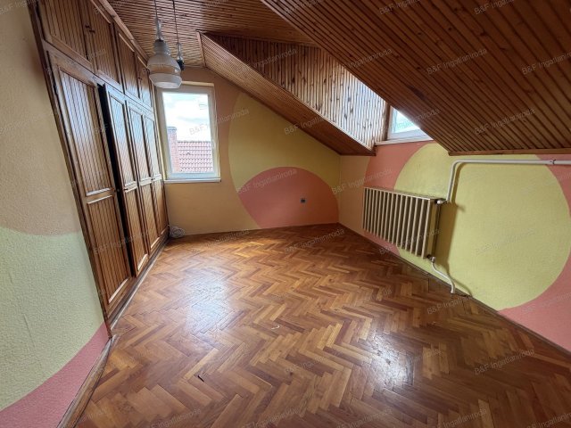 Eladó családi ház, Hajdúszoboszlón 59.9 M Ft, 6 szobás