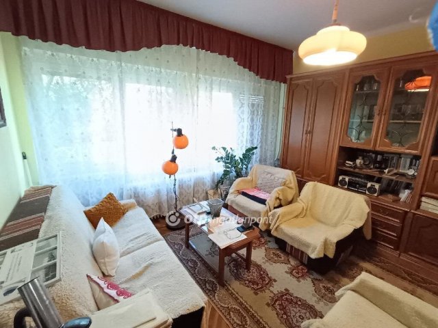 Eladó családi ház, Szentesen 45 M Ft, 3 szobás