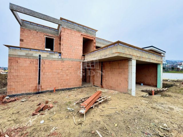 Eladó családi ház, Budapesten, XI. kerületben 350 M Ft, 5 szobás