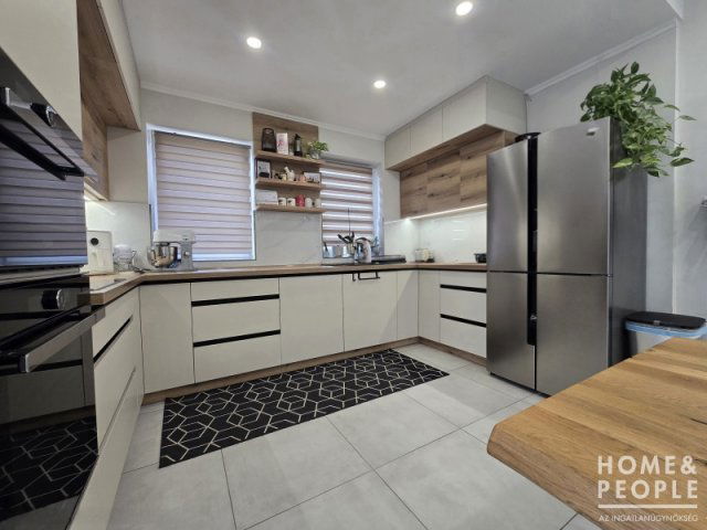 Eladó családi ház, Tiszaszigeten 98.999 M Ft, 3+1 szobás