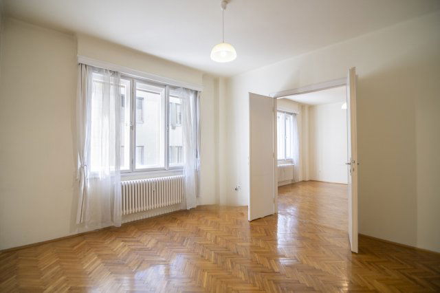 Eladó téglalakás, Budapesten, V. kerületben 116 M Ft, 2 szobás