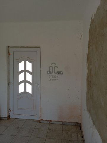 Eladó családi ház, Kajdacson 15 M Ft, 4 szobás