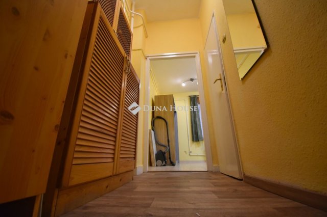 Eladó téglalakás, Budapesten, X. kerületben 35 M Ft, 1 szobás