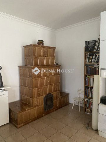 Eladó családi ház, Harkányban 110 M Ft, 8 szobás