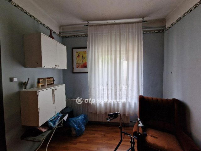 Eladó családi ház, Pomázon 69 M Ft, 5 szobás