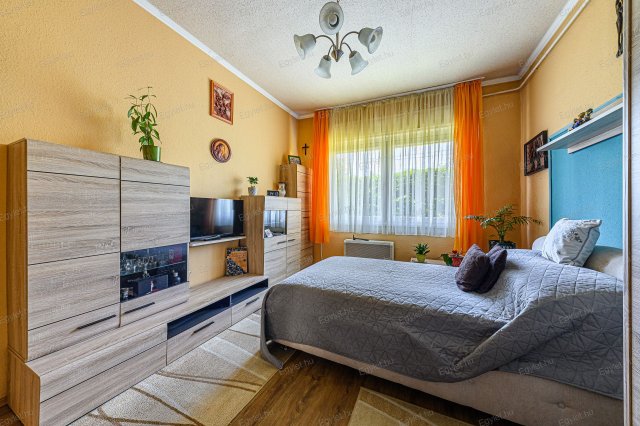 Eladó családi ház, Budakeszin 144.9 M Ft, 4+1 szobás