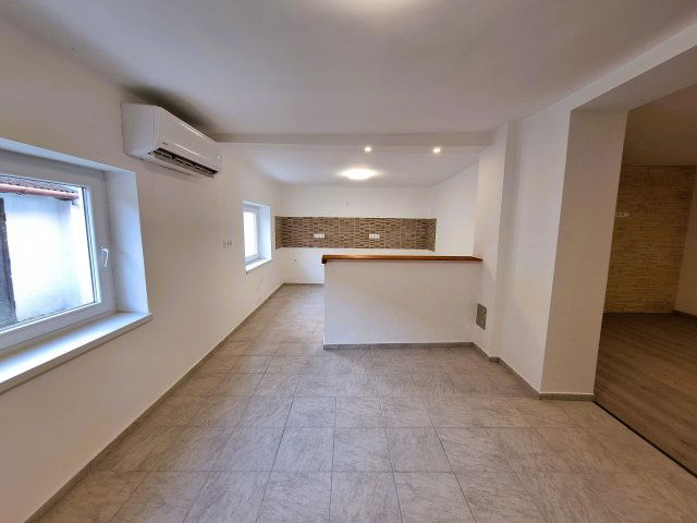 Eladó családi ház, Zalaszentgróton 34.9 M Ft, 3 szobás