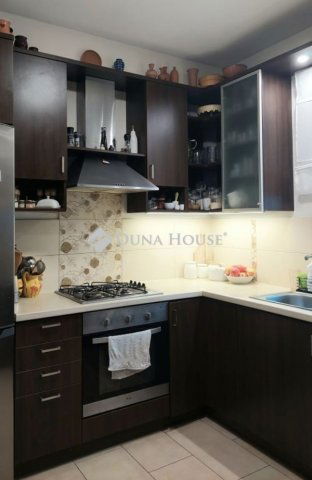 Eladó téglalakás, Győrött 118.5 M Ft, 4 szobás