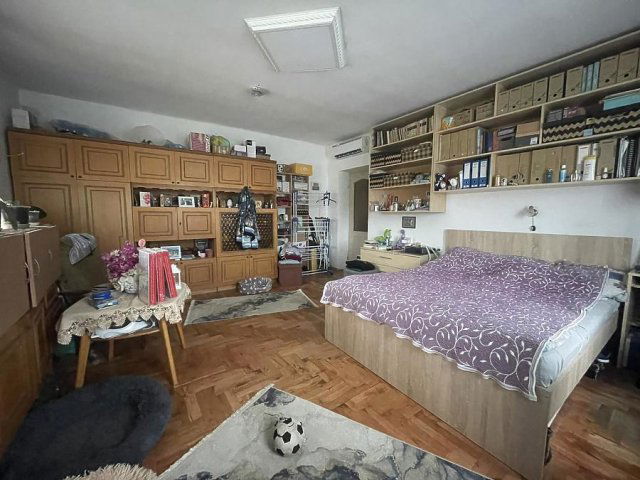 Eladó családi ház, Dunakeszin 139.9 M Ft, 6 szobás