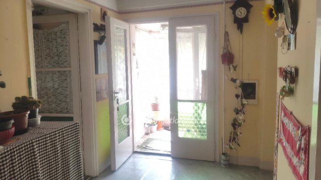 Eladó családi ház, Kisújszálláson 13 M Ft, 1+1 szobás