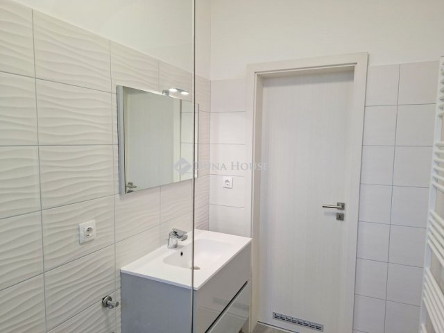 Eladó téglalakás, Budapesten, XVIII. kerületben 89.9 M Ft