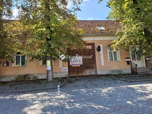 Eladó üzlethelyiség, Dömösön 199.99 M Ft, 12 szobás