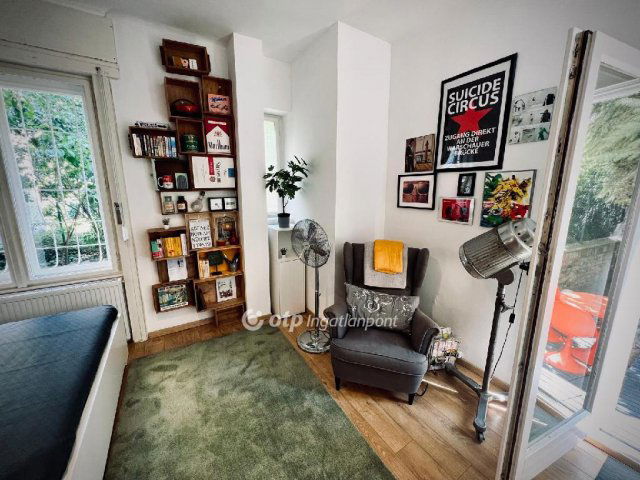 Eladó téglalakás, Budapesten, II. kerületben 64 M Ft, 1 szobás