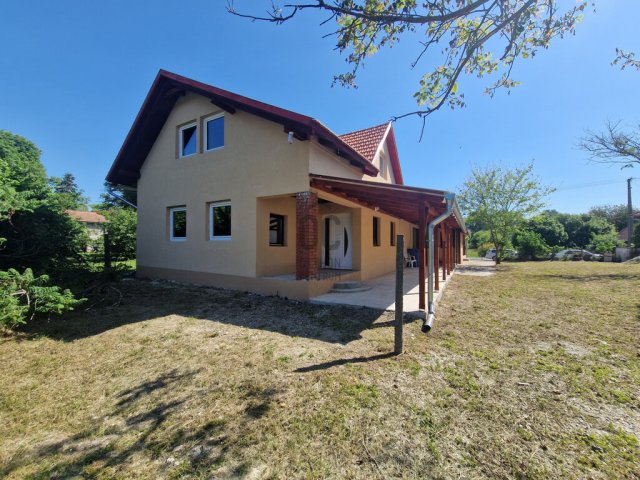 Eladó családi ház, Csákányon 66.385 M Ft, 4 szobás
