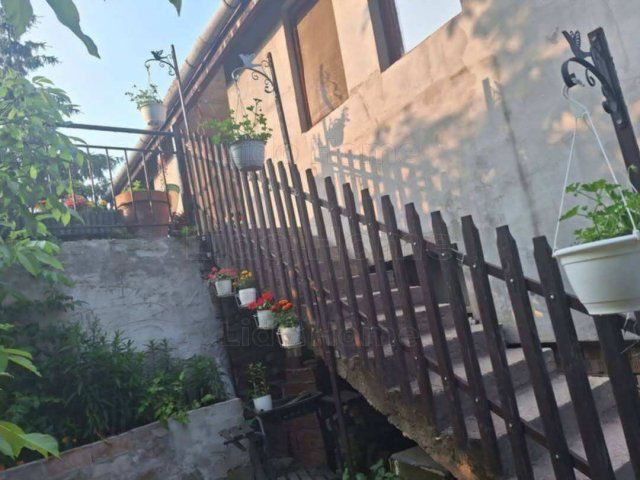 Eladó családi ház, Pátyon 76 M Ft, 2 szobás