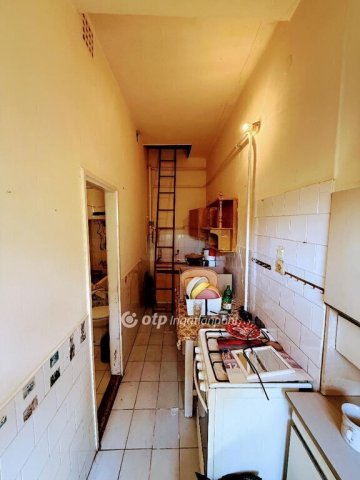 Eladó családi ház, Kápolnásnyéken 65 M Ft, 2+1 szobás