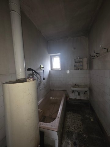 Eladó családi ház, Celldömölkön 11.75 M Ft, 2 szobás