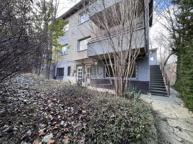 Eladó téglalakás, Budapesten, XII. kerületben 69.8 M Ft