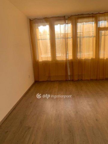 Eladó panellakás, Nyíregyházán 46 M Ft, 2+1 szobás