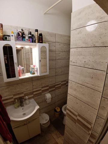 Eladó téglalakás, Oroszlányban 33.5 M Ft, 2 szobás