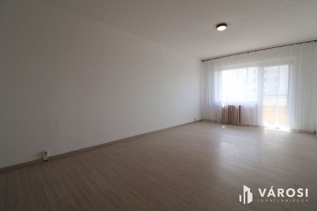 Kiadó panellakás, albérlet, Hódmezővásárhelyen 120 E Ft / hó