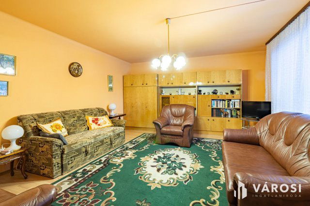 Eladó ikerház, Szigethalmon 79.9 M Ft, 3 szobás