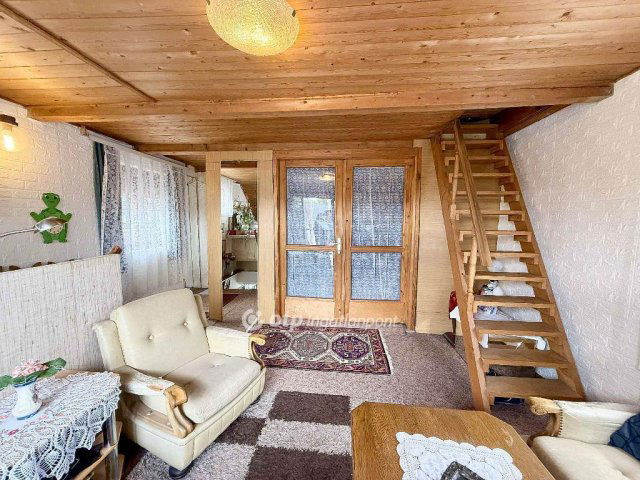 Eladó családi ház, Szigetszentmiklóson 99.5 M Ft, 5 szobás