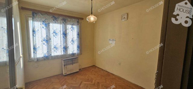 Eladó családi ház, Kunszentmiklóson 22.9 M Ft, 4 szobás