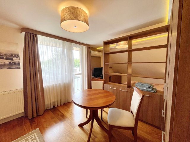 Kiadó téglalakás, albérlet, Debrecenben 220 E Ft / hó, 1 szobás