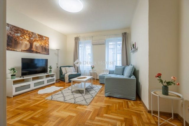 Eladó téglalakás, Budapesten, VII. kerületben 120.5 M Ft