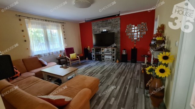 Eladó családi ház, Kecskeméten 89.9 M Ft, 5 szobás