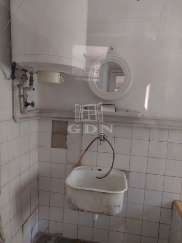 Eladó családi ház, Polgáron 12 M Ft, 2 szobás