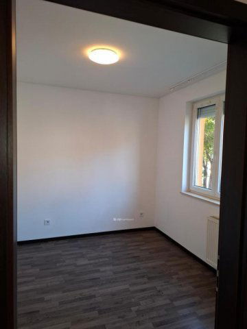 Eladó téglalakás, Szigetszentmiklóson 61.5 M Ft, 2+2 szobás