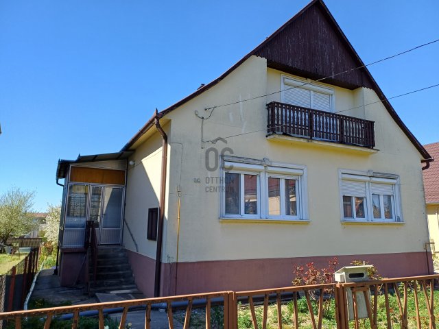 Eladó családi ház, Csurgón 39.5 M Ft, 4 szobás