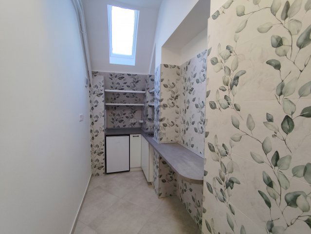 Kiadó ipari ingatlan, Kecskeméten 495 E Ft / hó