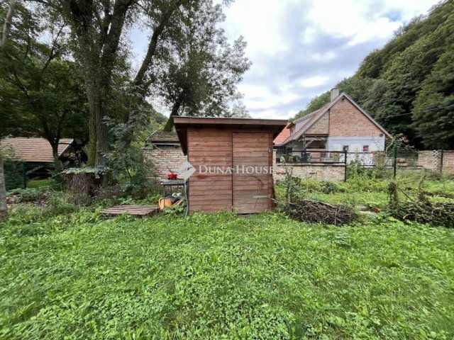 Eladó telek, Ajkán 12.5 M Ft / költözzbe.hu