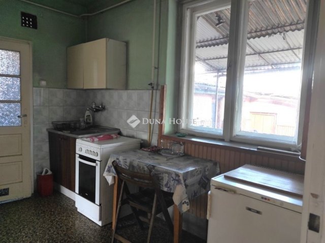 Eladó családi ház, Hatvanban 55 M Ft, 2 szobás