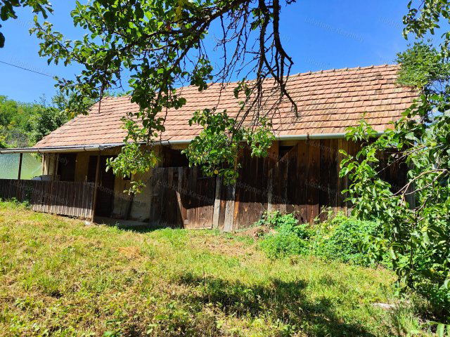 Eladó nyaraló, Marcaliban 7 M Ft, 1 szobás / költözzbe.hu