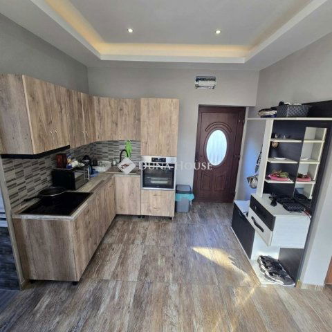 Eladó családi ház, Kecskeméten 38 M Ft, 1 szobás