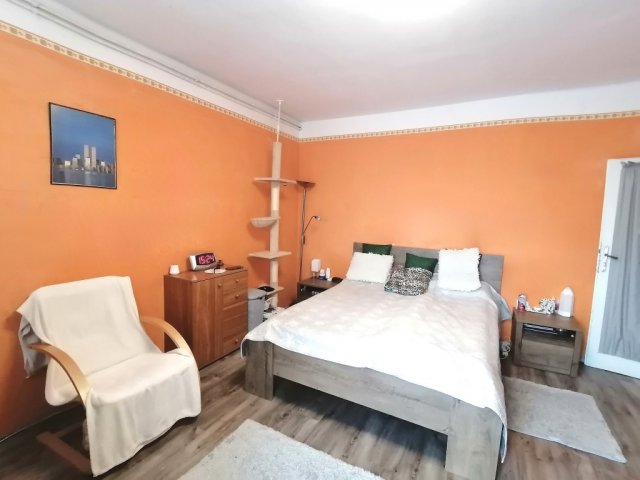 Eladó téglalakás, Pusztaszabolcson 42 M Ft, 2+1 szobás